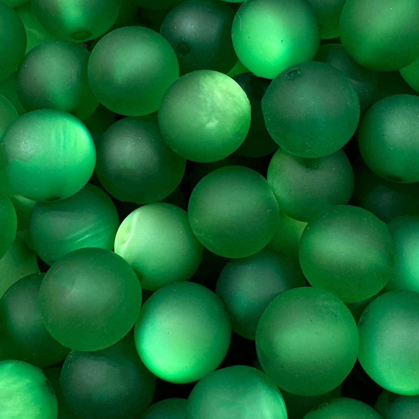 16mm Matte Cats Eye Acrylic Bead