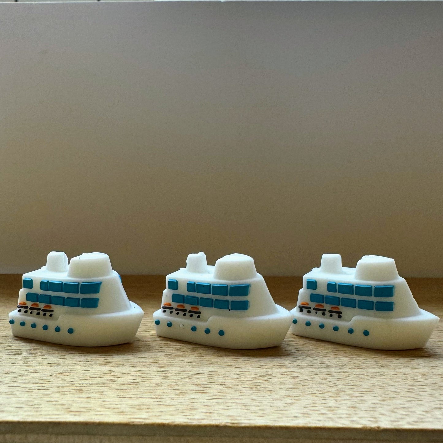 3-D Cruise Ship Focal
