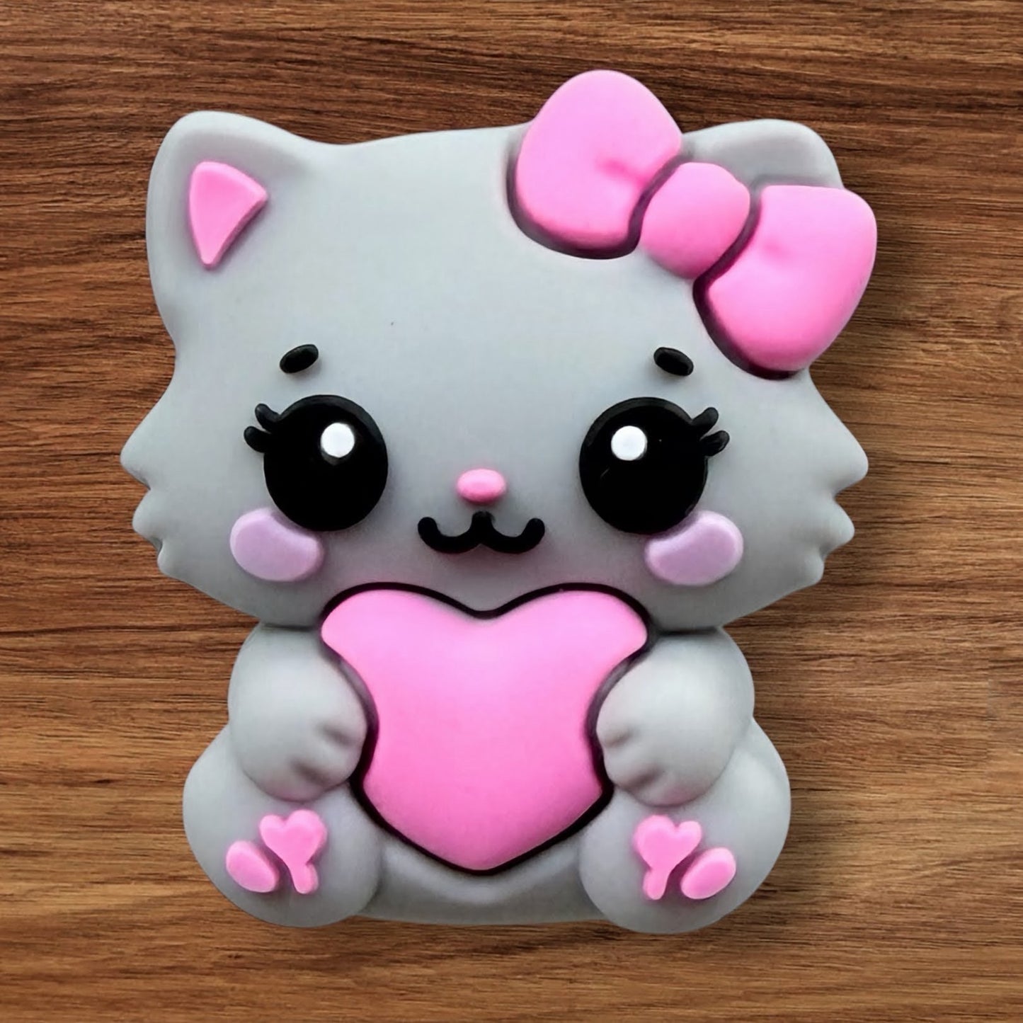 3-D Kitty With Heart Focal (Gray)