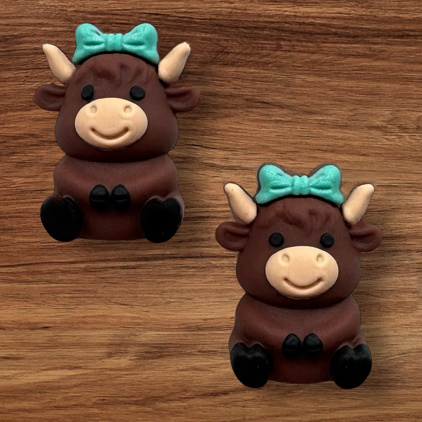 3-D Cow With Blue Bow Focal