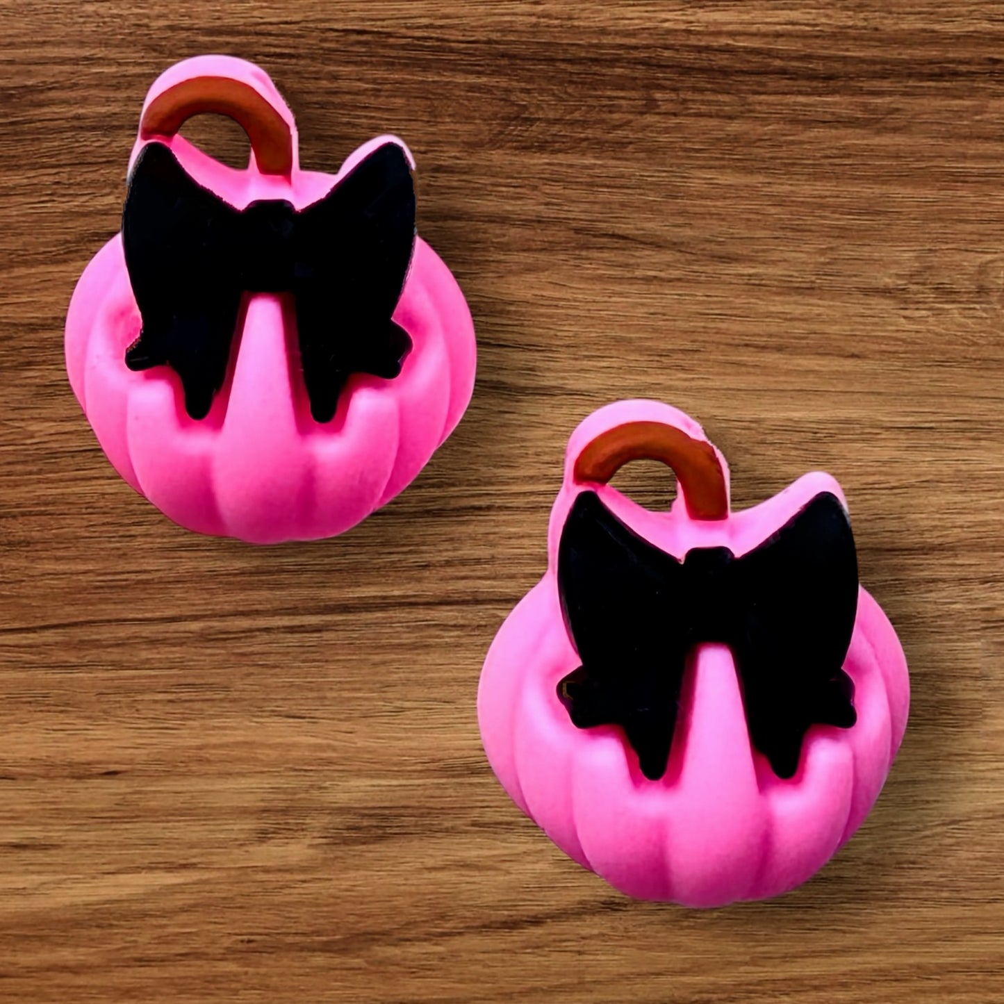 3-D Pumpkin With Bow Focal