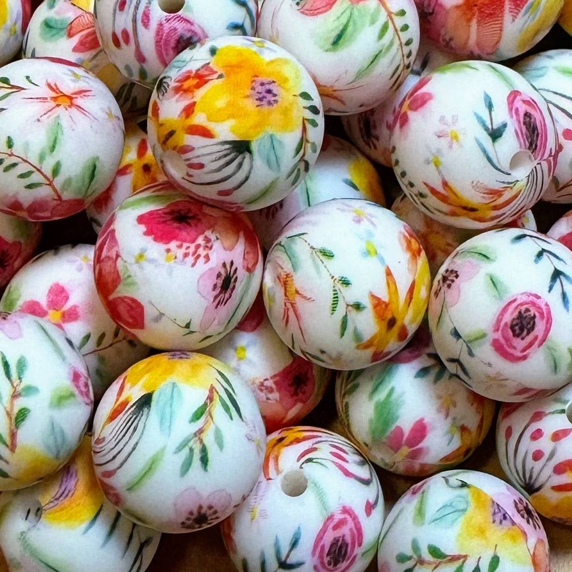 15mm Daffodil Silicone Bead