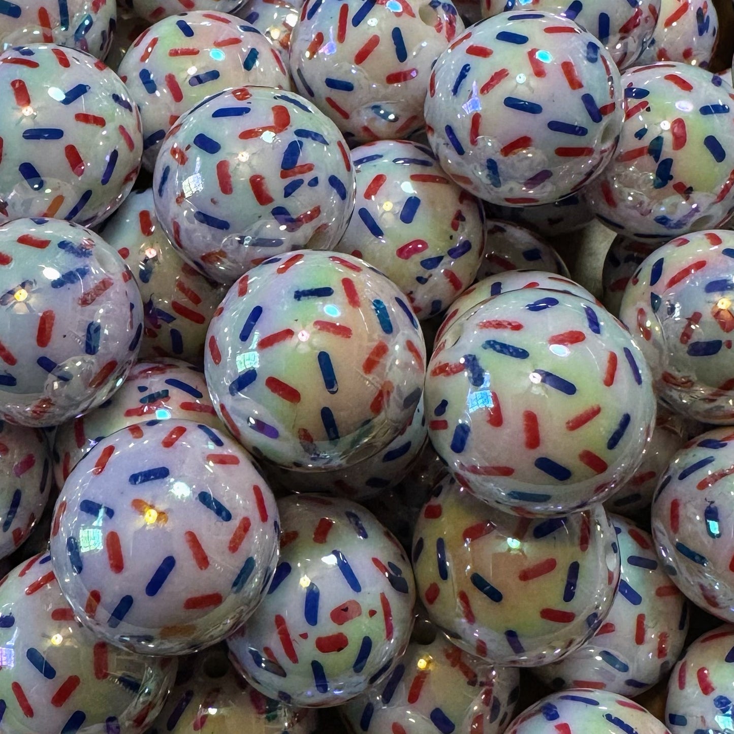 20mm Red/Blue Sprinkle Iridescent Acrylic Bead