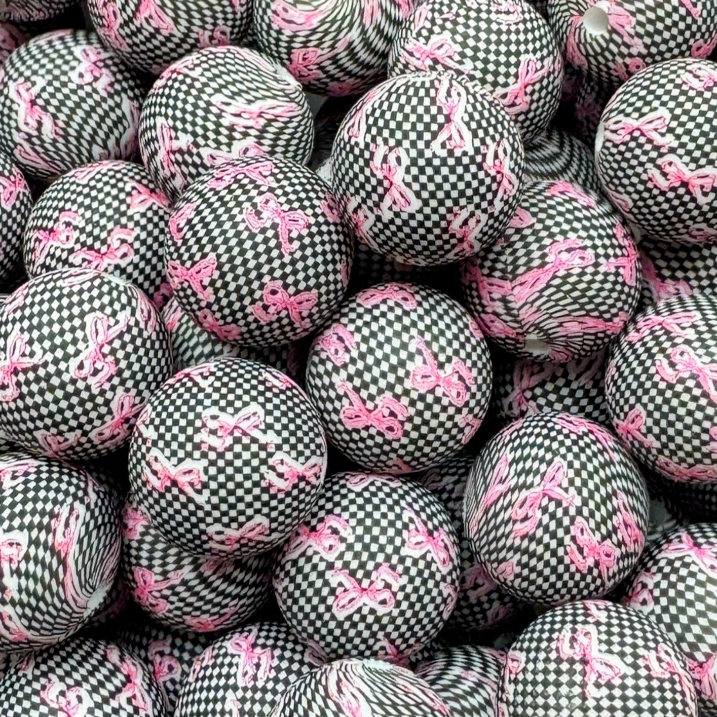 15mm Checkers & Bows Silicone Bead