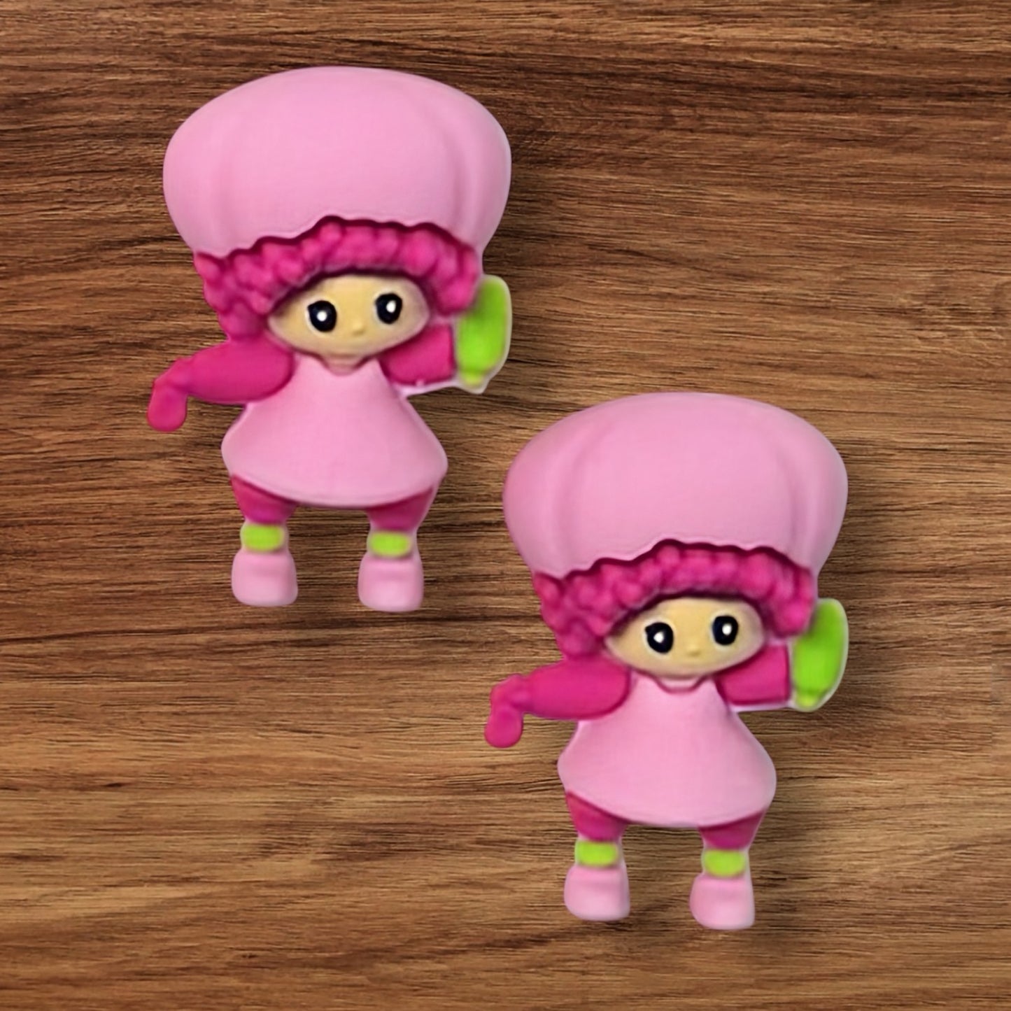 3-D Strawberry Girl Focal