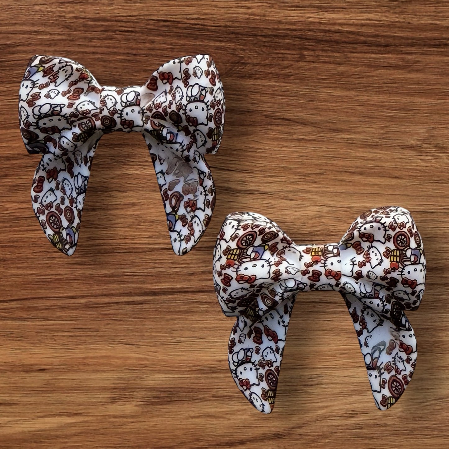 3-D Kitty Bow Focal
