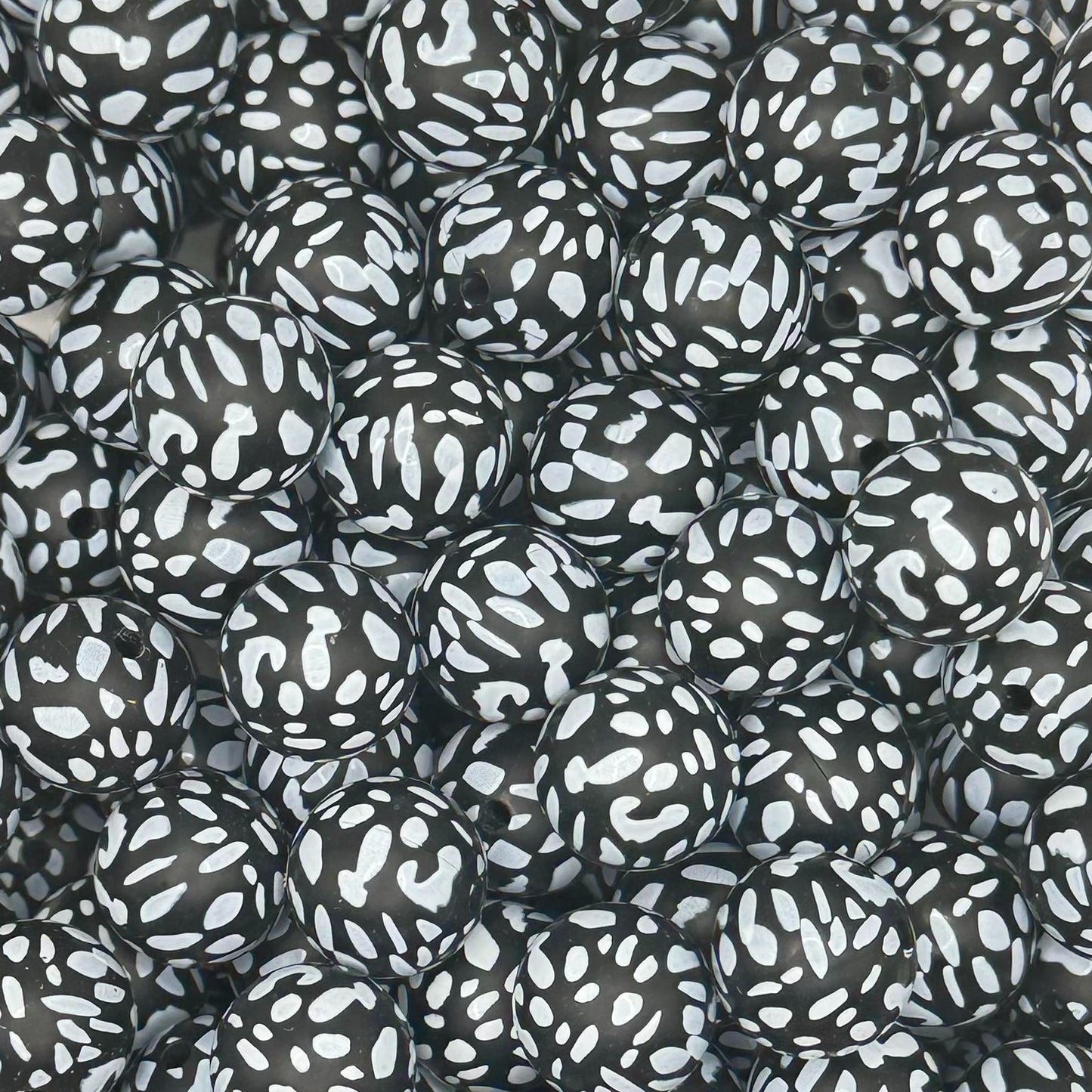 15mm White Cow on Black Silicone Bead