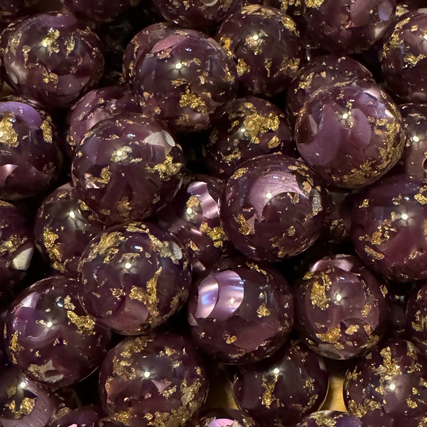 20mm Burgundy & Gold Acrylic Bead