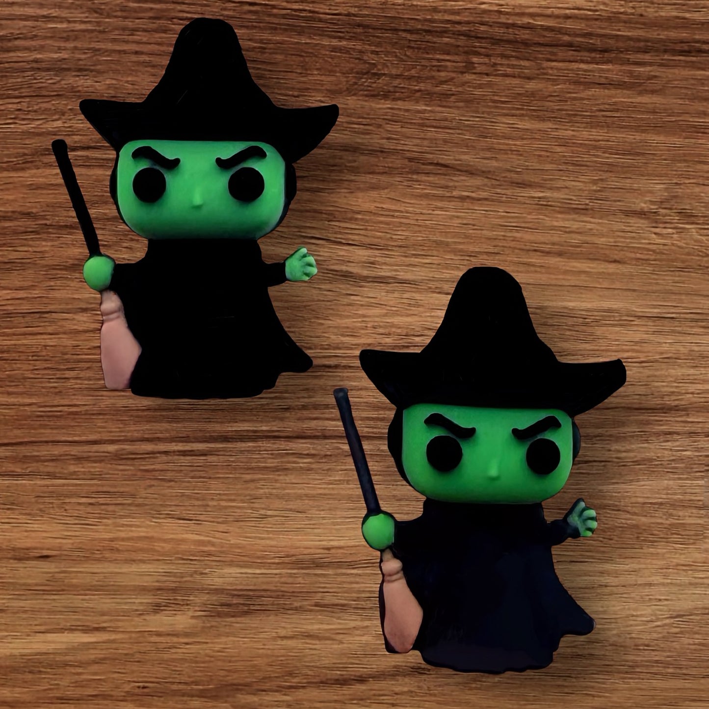 3-D Green Witch Focal