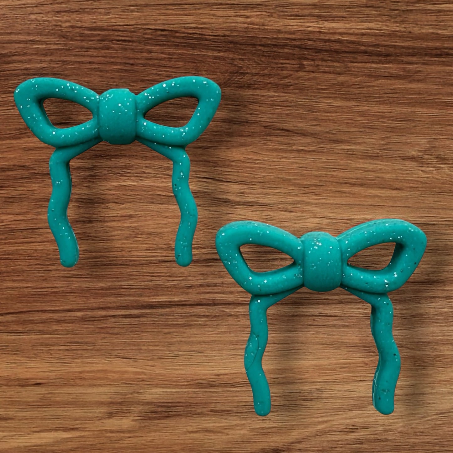 Turquoise Glitter Bow Focal