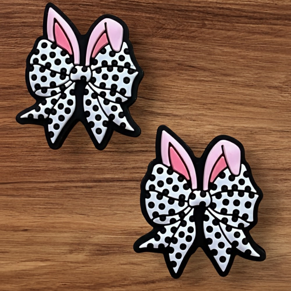 Checkered Bow With Bunny Ears Focal