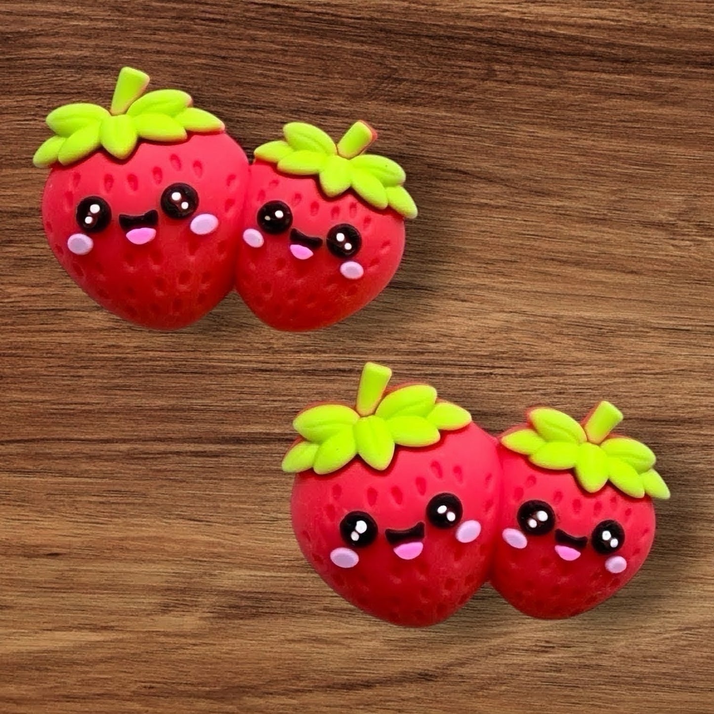 3-D Mama & Baby Strawberry Focal
