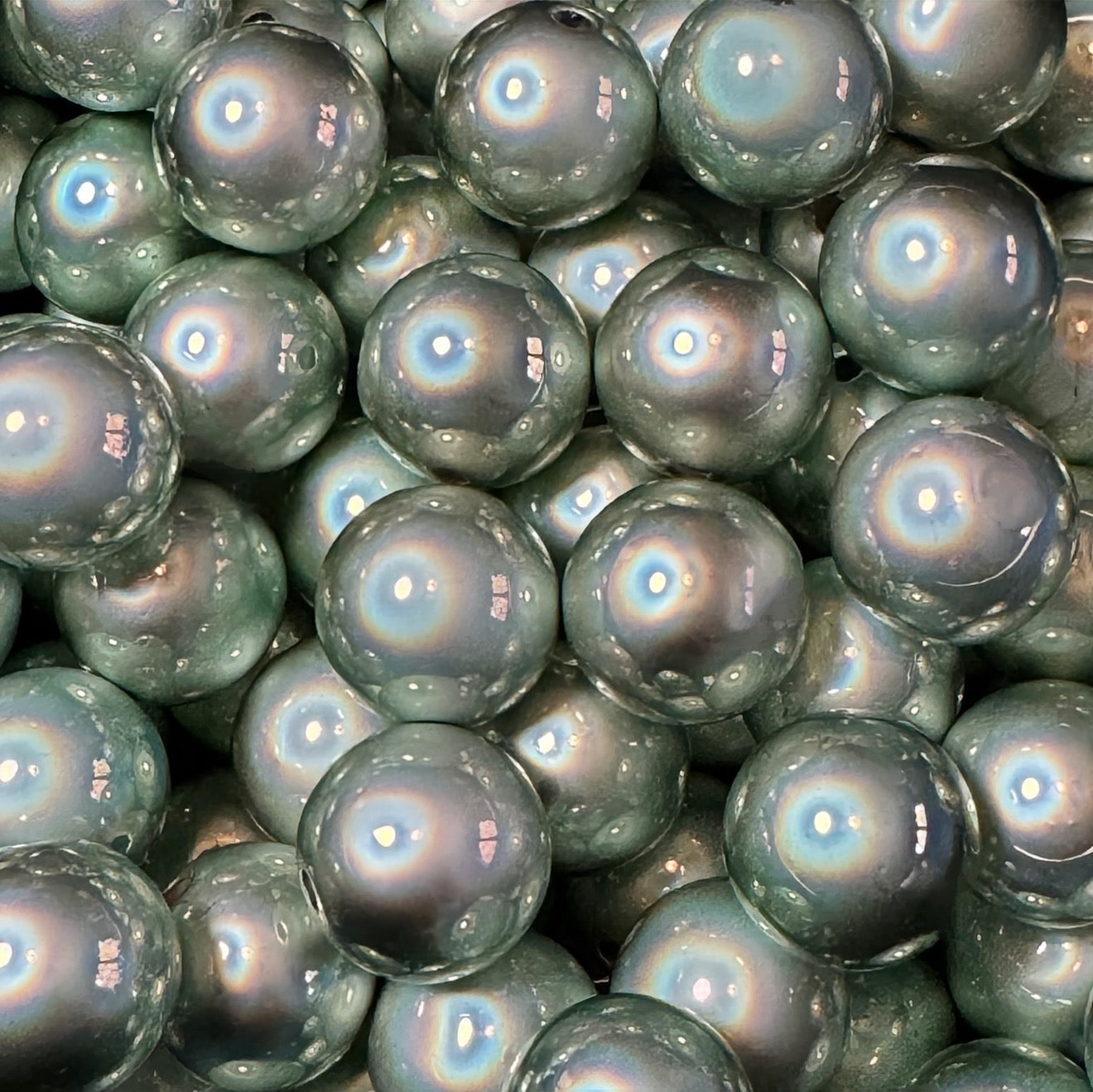 16mm Green Mirrored Chrome Acrylic Bead