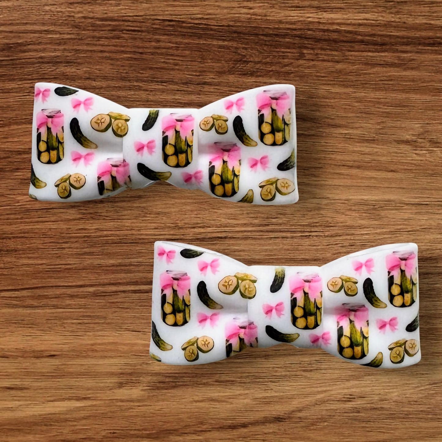 Pickle Bow Tie Focal/Straw Topper