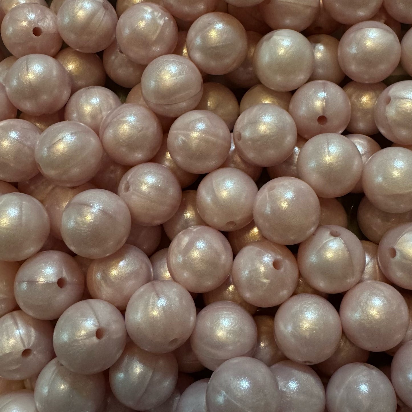 15mm Pearl Pink Chameleon Silicone Bead
