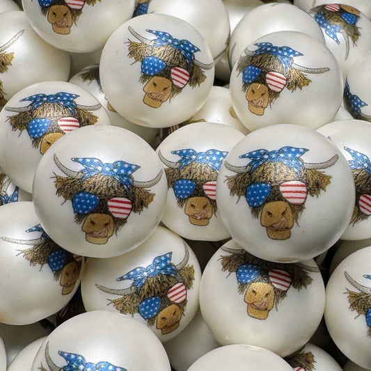 20mm Patriotic Highland Cow Acrylic Bead
