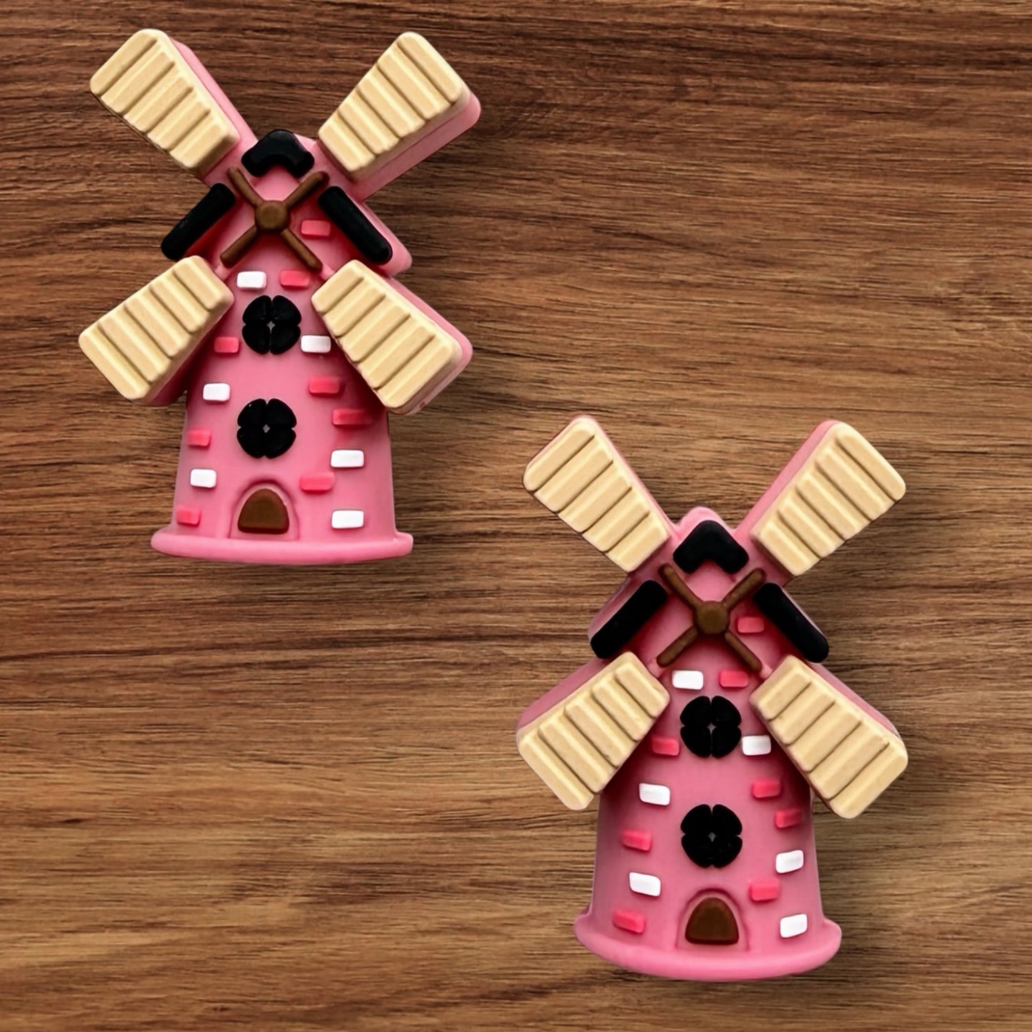 3-D Windmill Focal