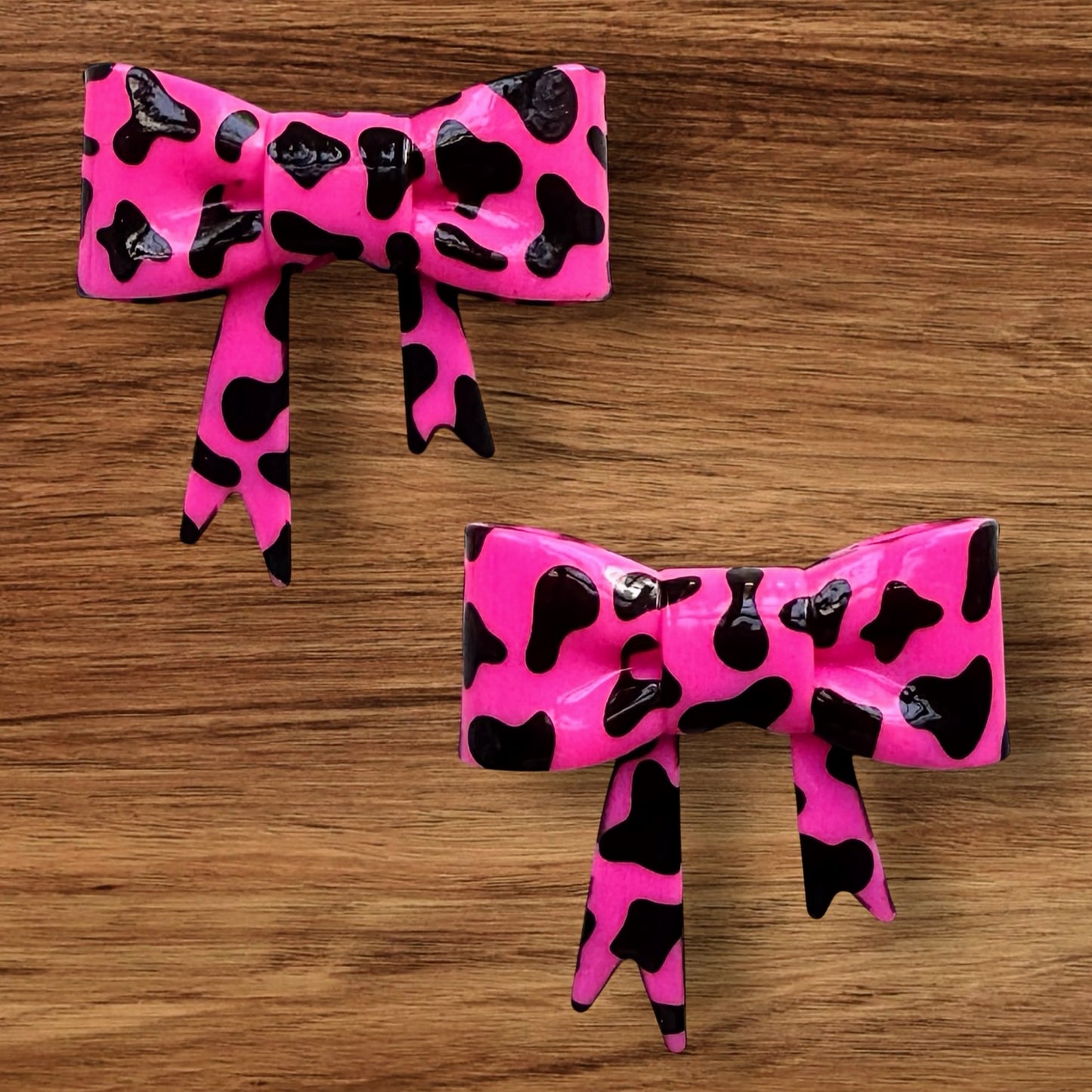 Shiny Hot Pink Cow Print Bow Focal/Straw Topper