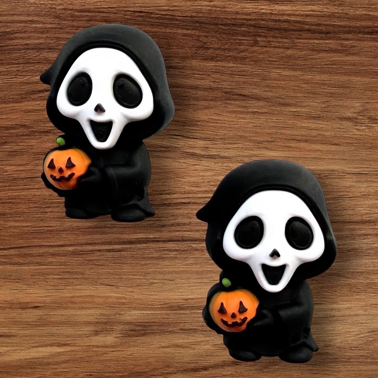 3-D Ghost Guy With Pumpkin Focal