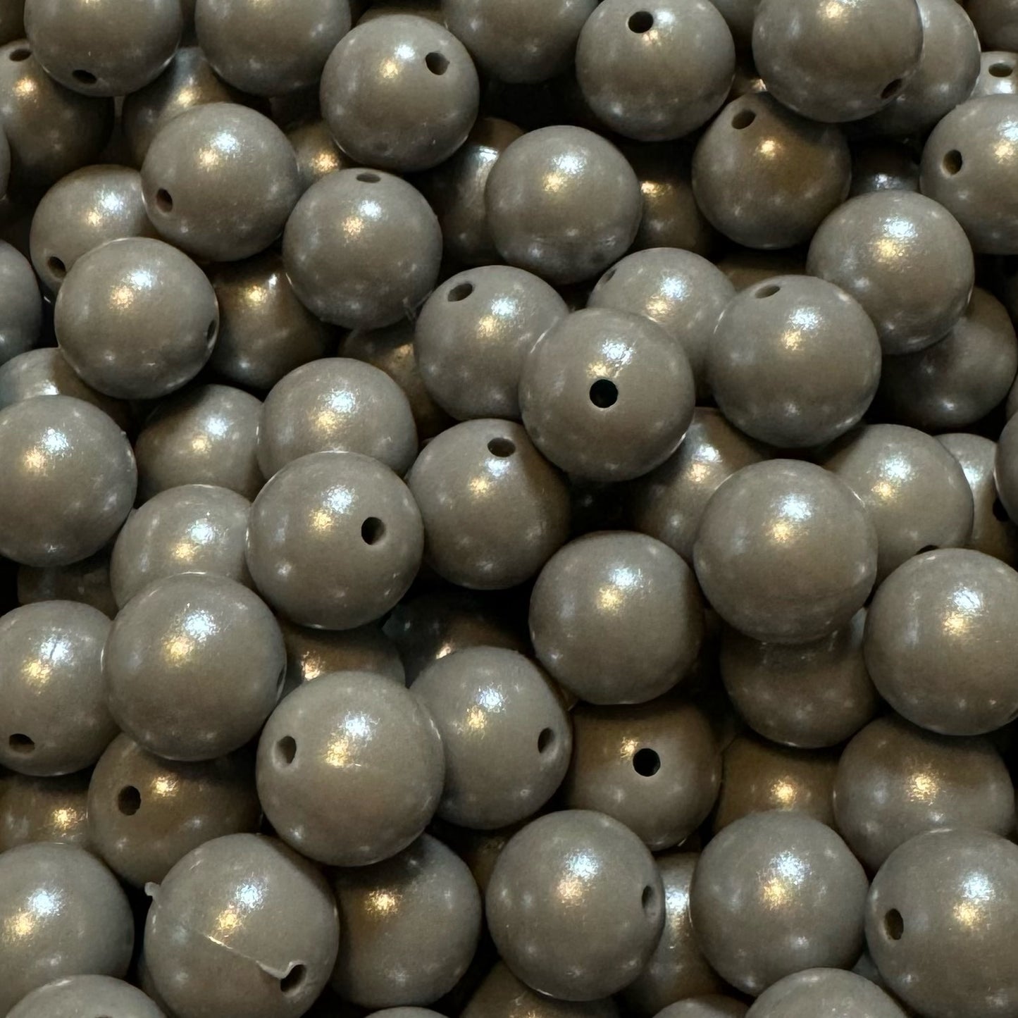 15mm Light Grey Chameleon Silicone Bead