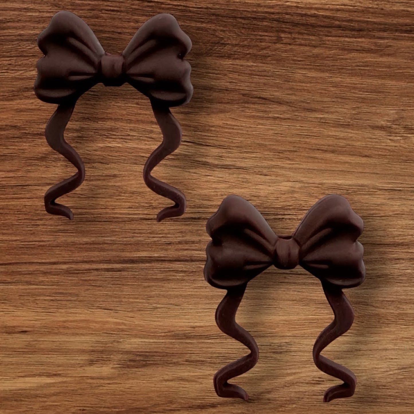 Long Tail Bow Focal (Brown)