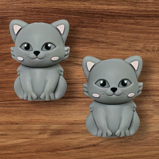 3-D Gray Cat Focal