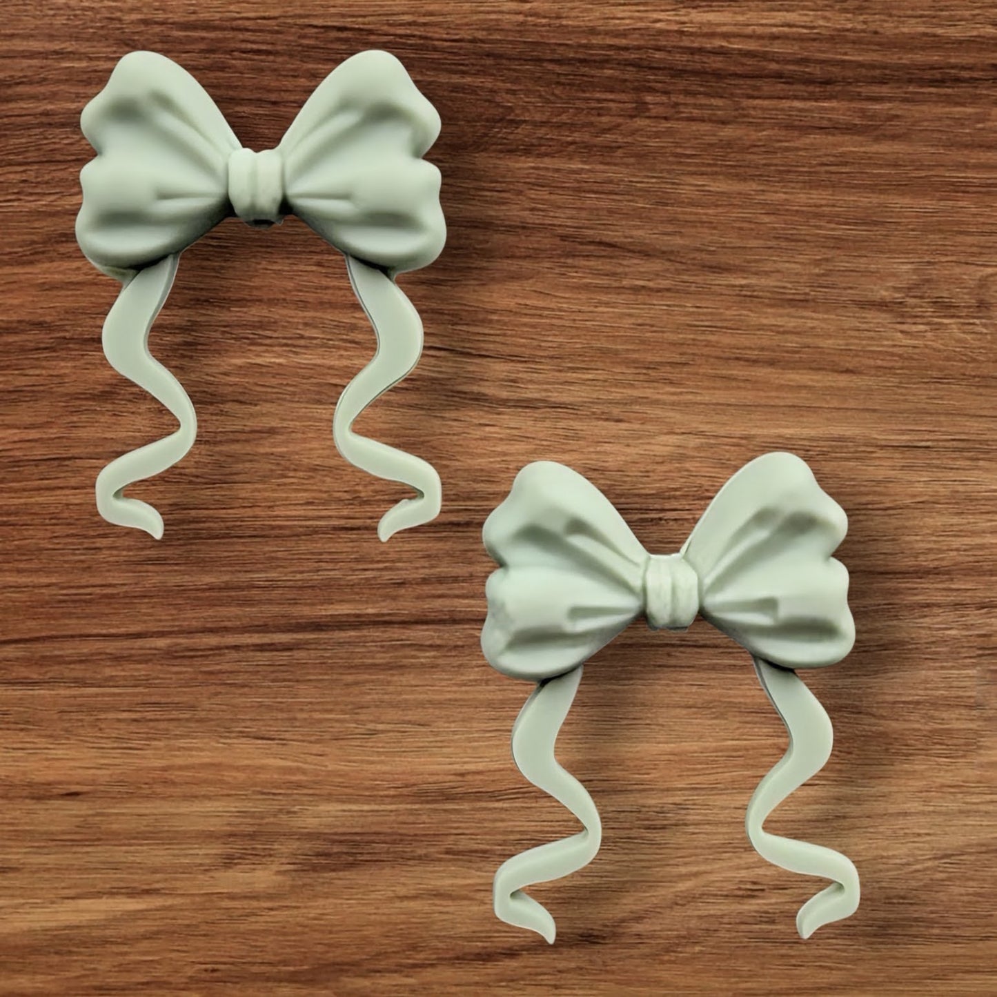 Long Tail Bow Focal (Mint)