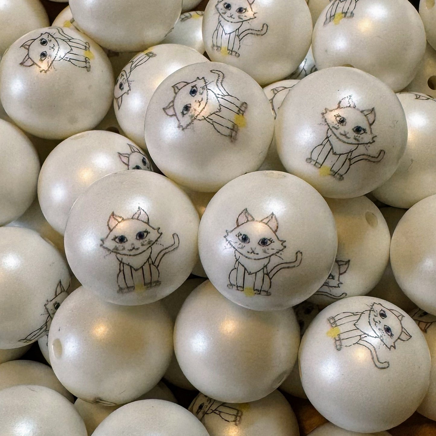 20mm Kitty Beads
