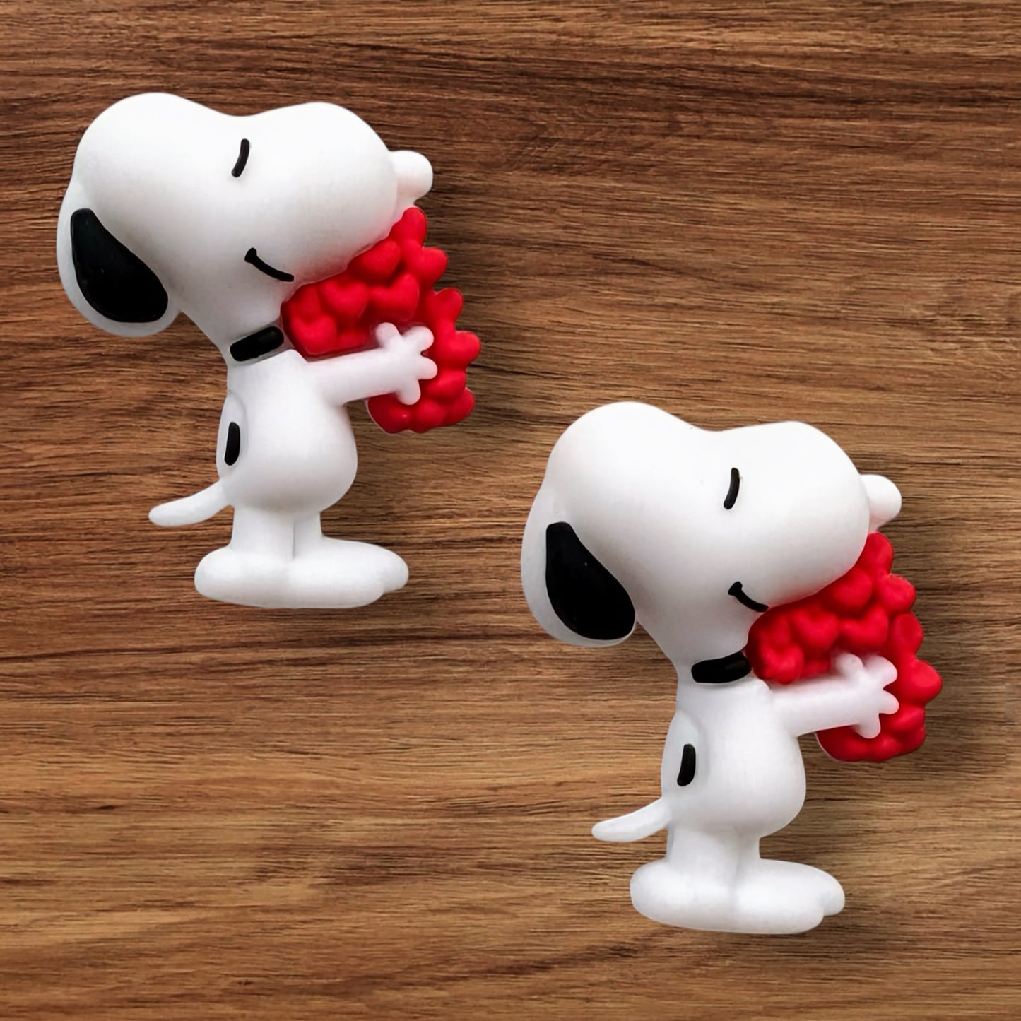 3-D Beagle With Hearts Focal