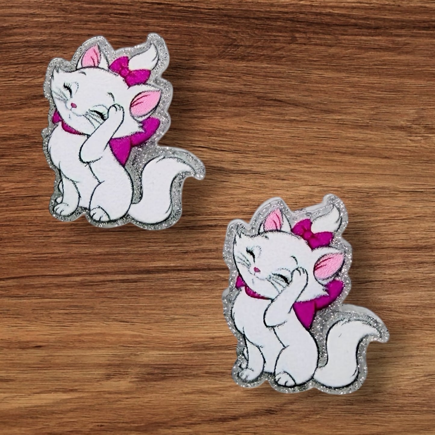 White Kitty Acrylic Focal