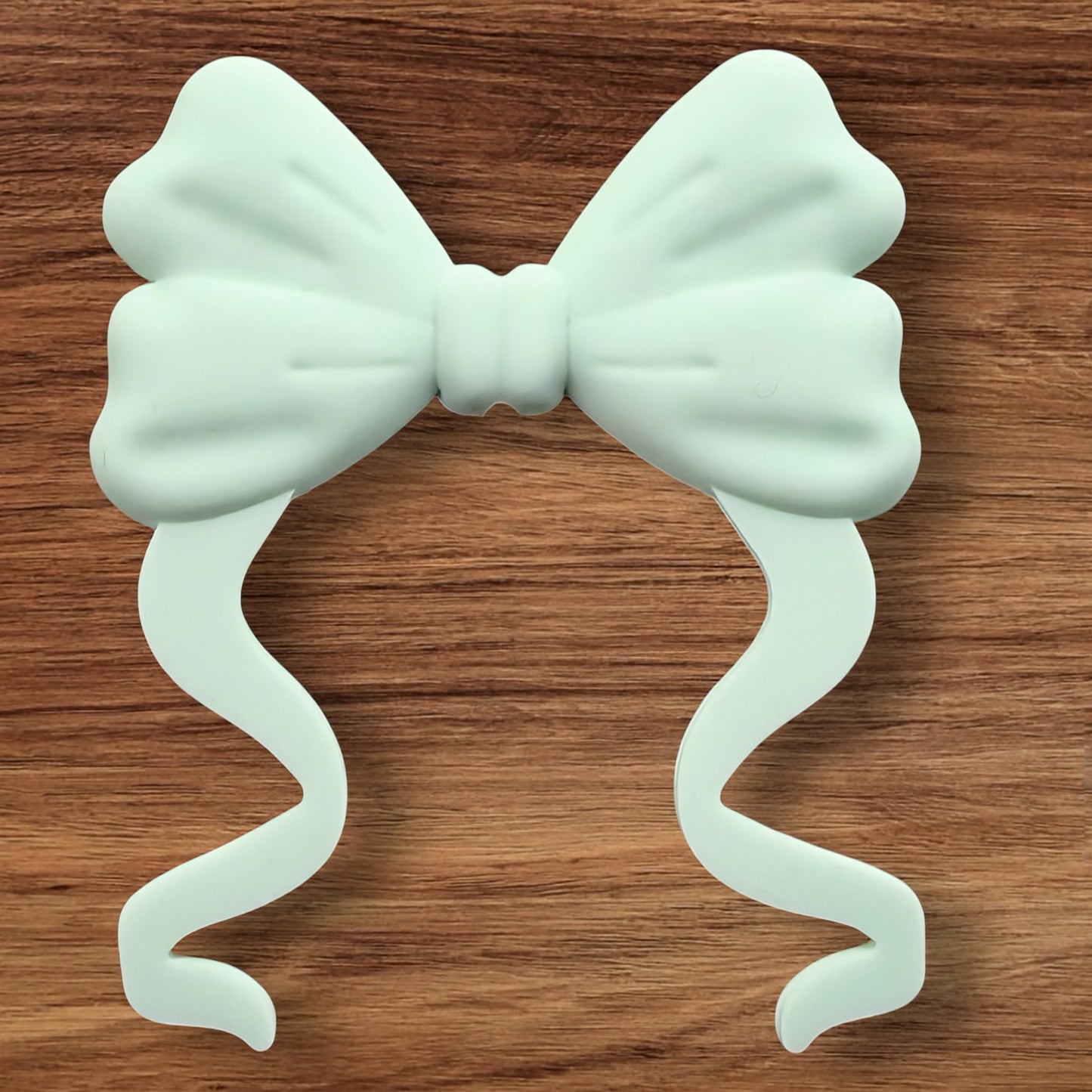 Large Bow Focal (Seafoam Mist)