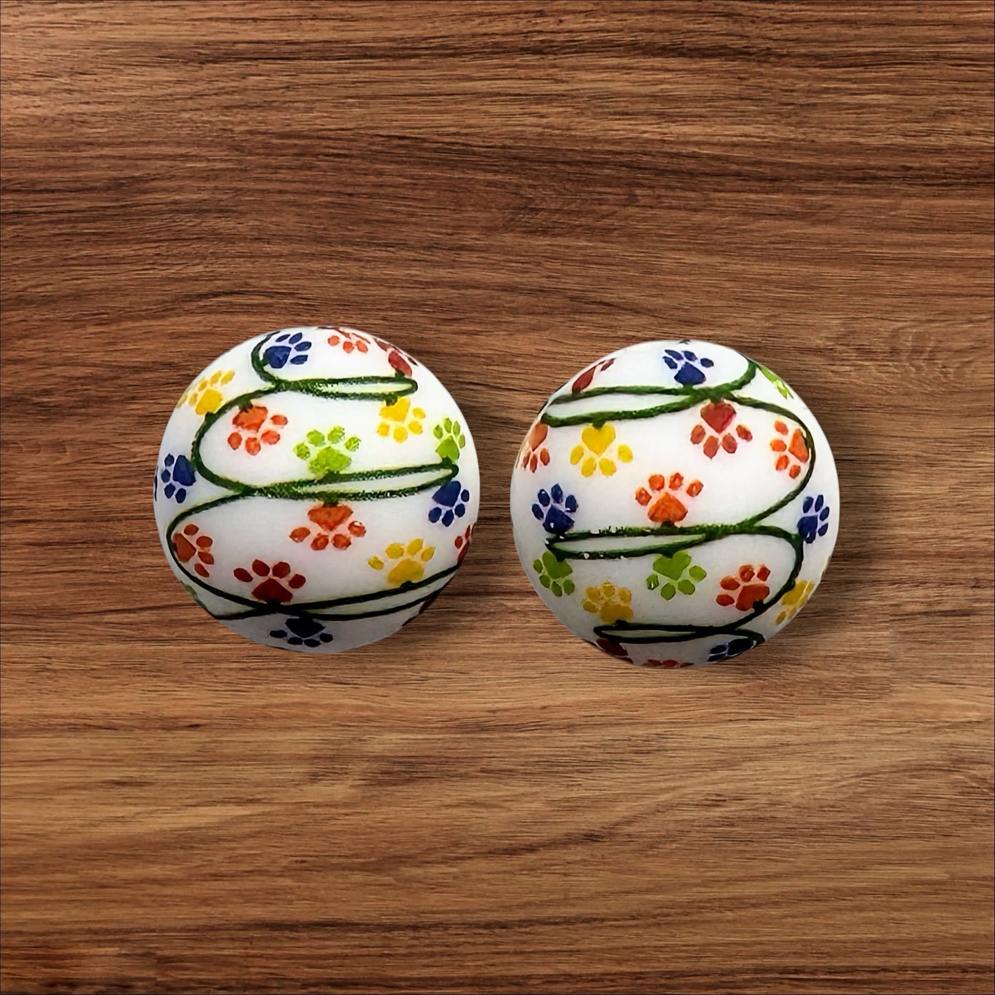 15mm Paw Print Christmas Lights Silicone Bead