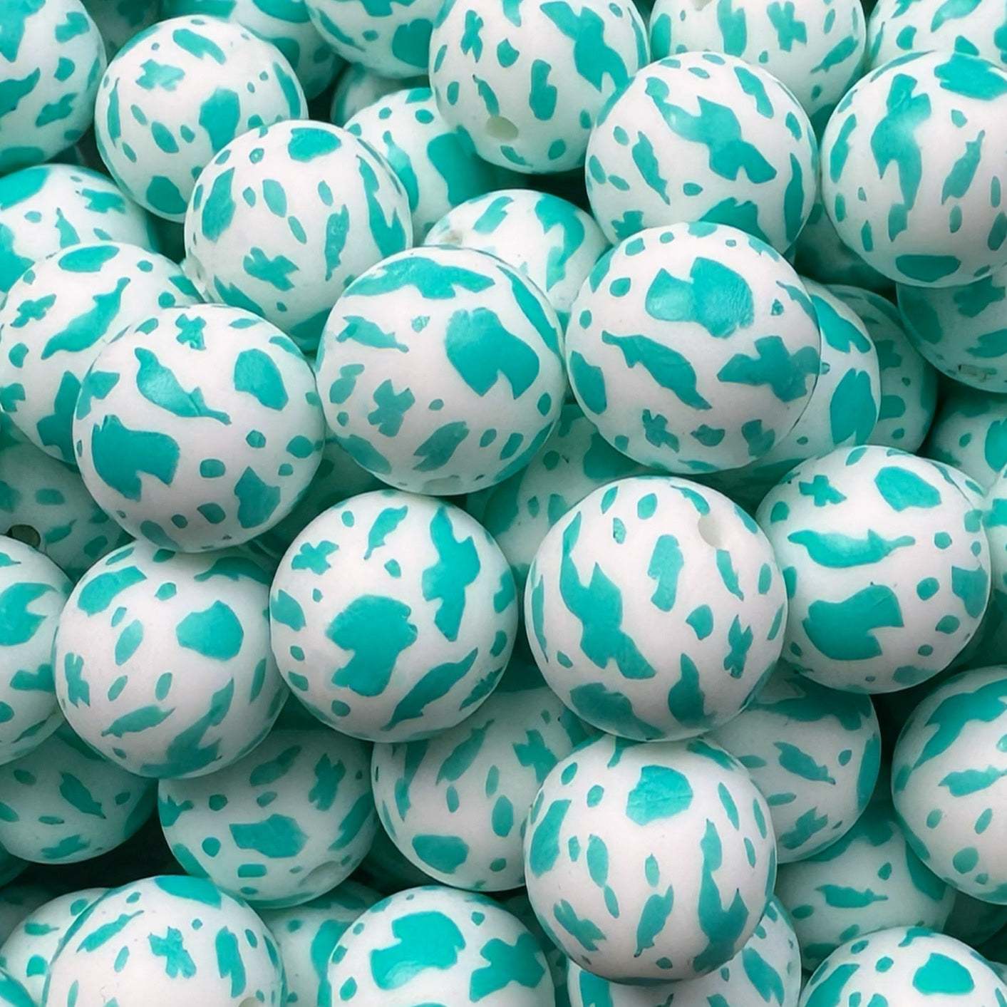 15mm Turquoise Cow Print Silicone Bead