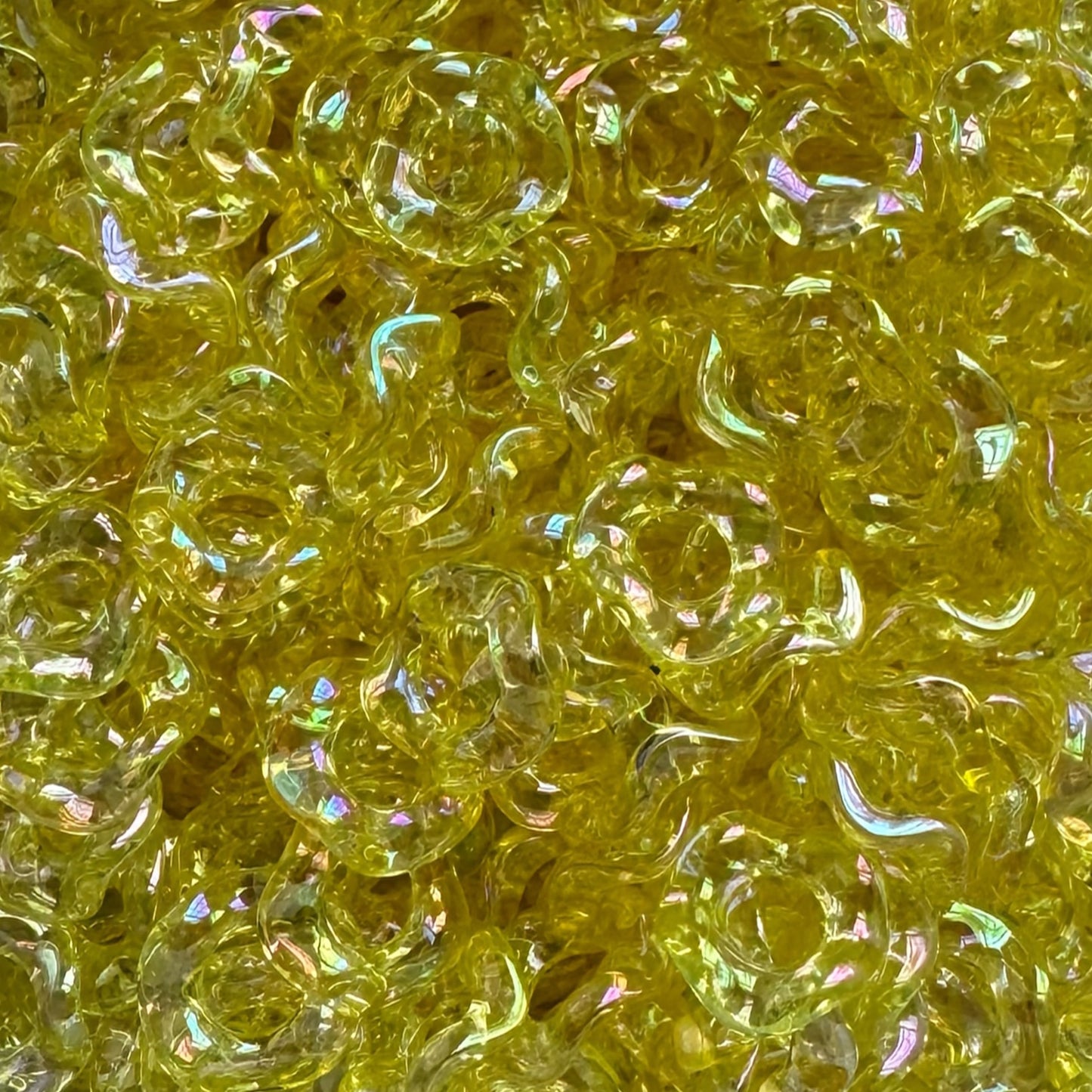 Translucent Wavy Spacers