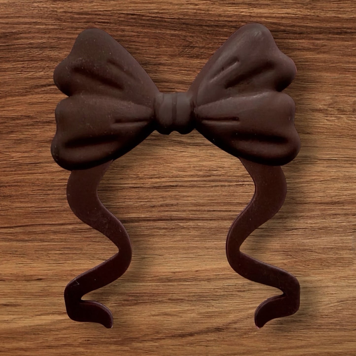 Large Bow Focal (Brown)