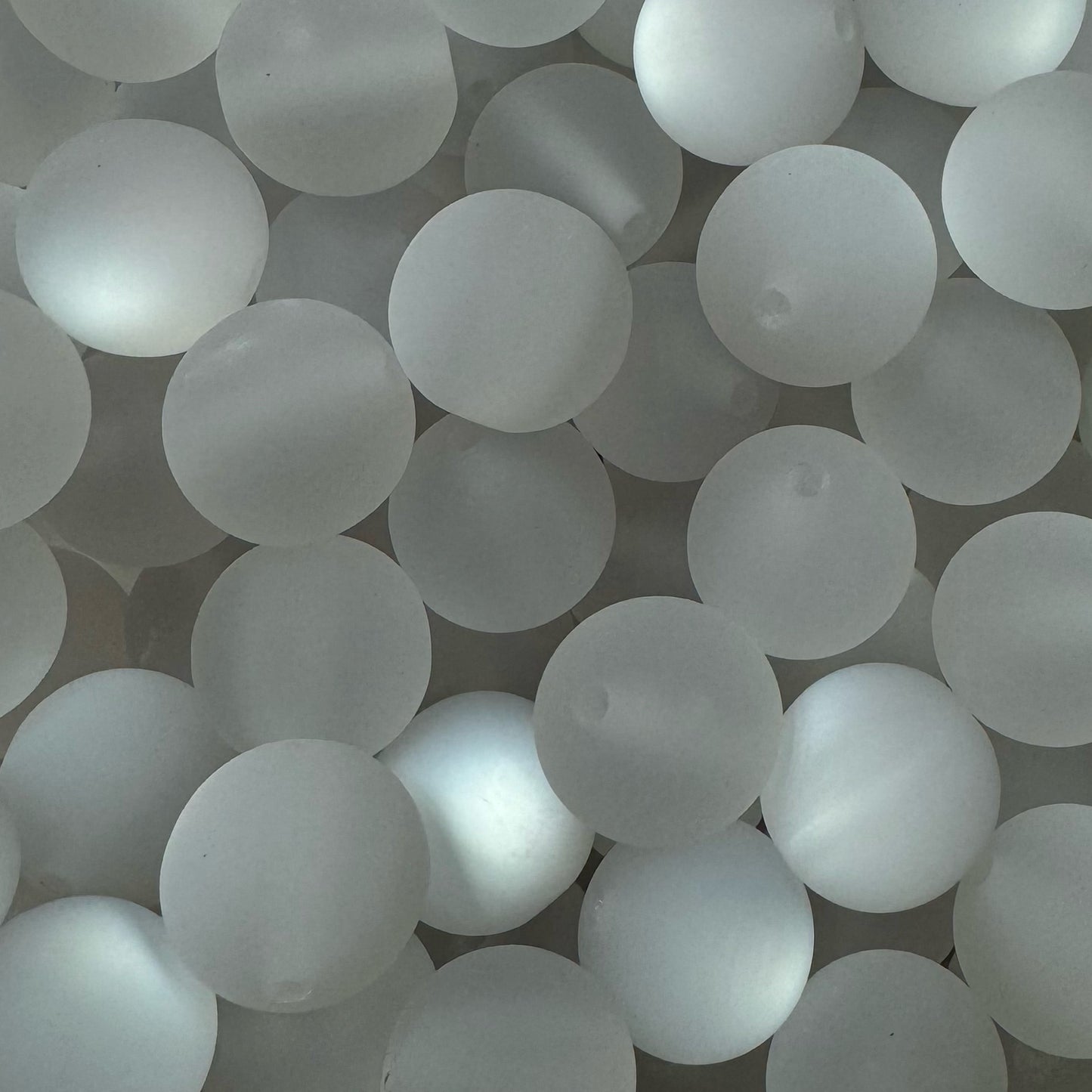 16mm Matte Cats Eye Acrylic Bead