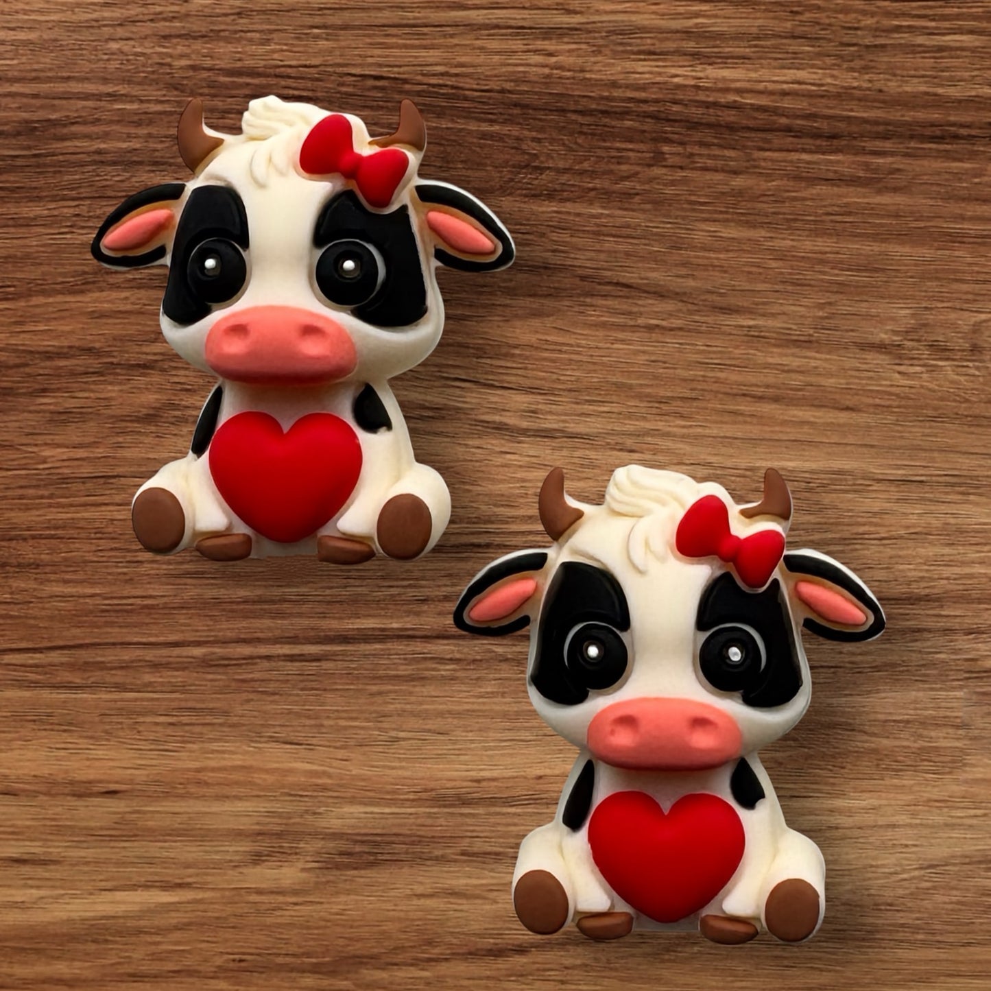 3-D Cow With Heart Focal