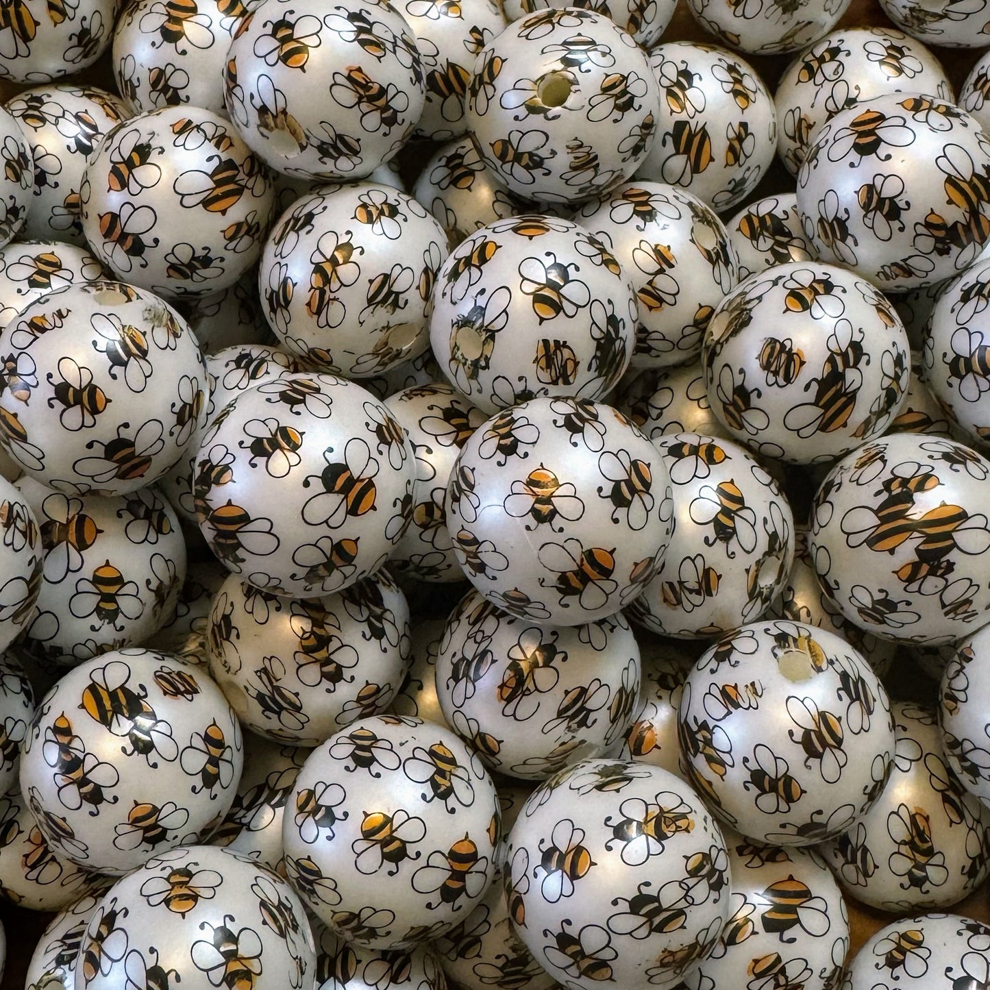 20mm Bee Acrylic Bead