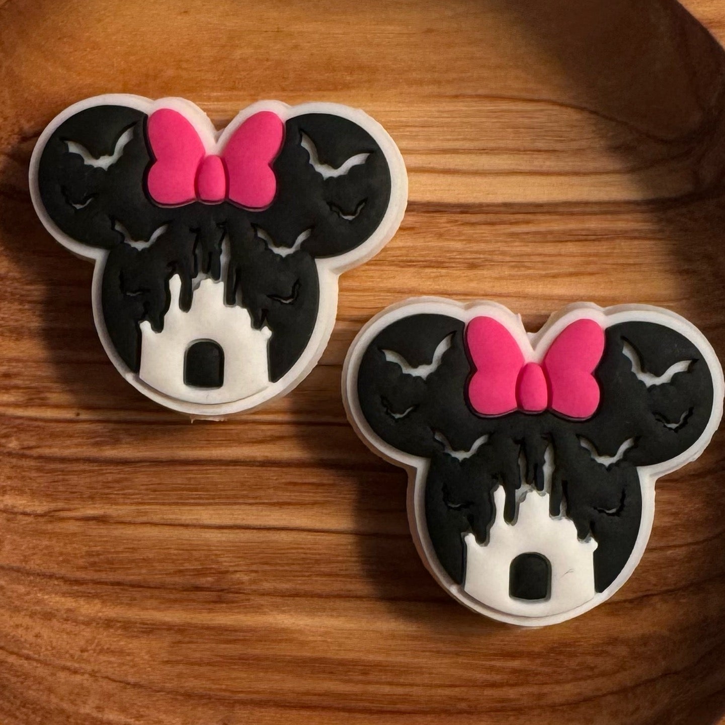 Mouse With Bow Focal