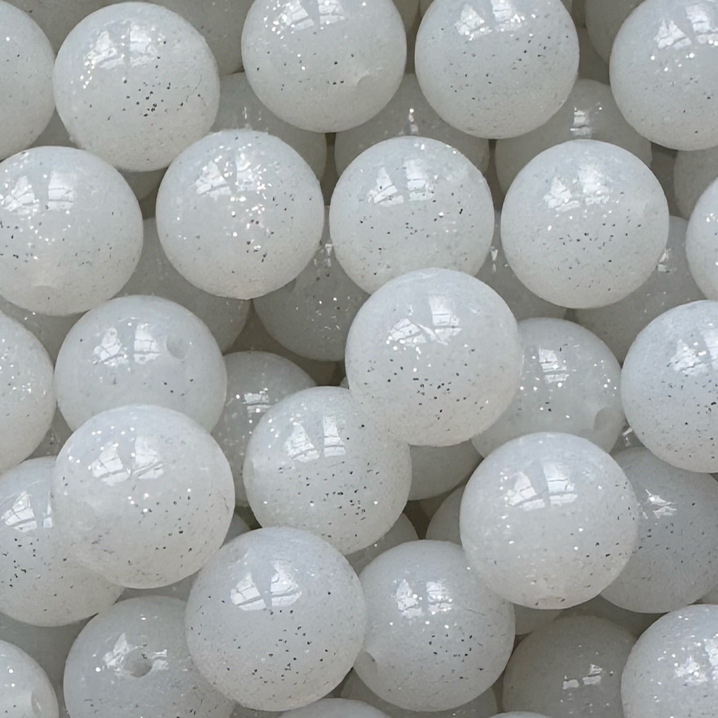 15mm Shiny White Glitter Silicone Bead