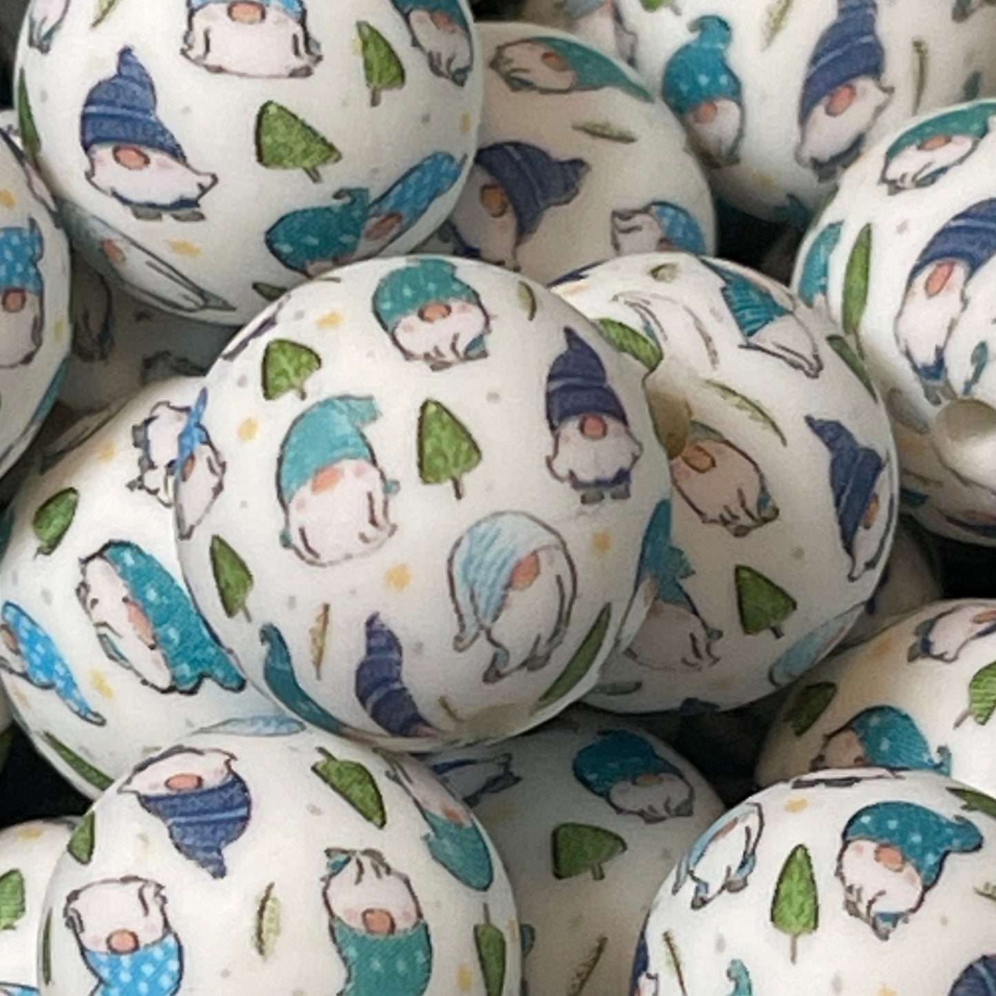 15mm Gnomes Silicone Bead