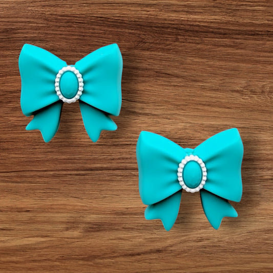 3-D Turquoise bow Focal