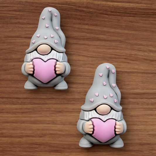 3-D Gnome With Heart Focal (Gray)