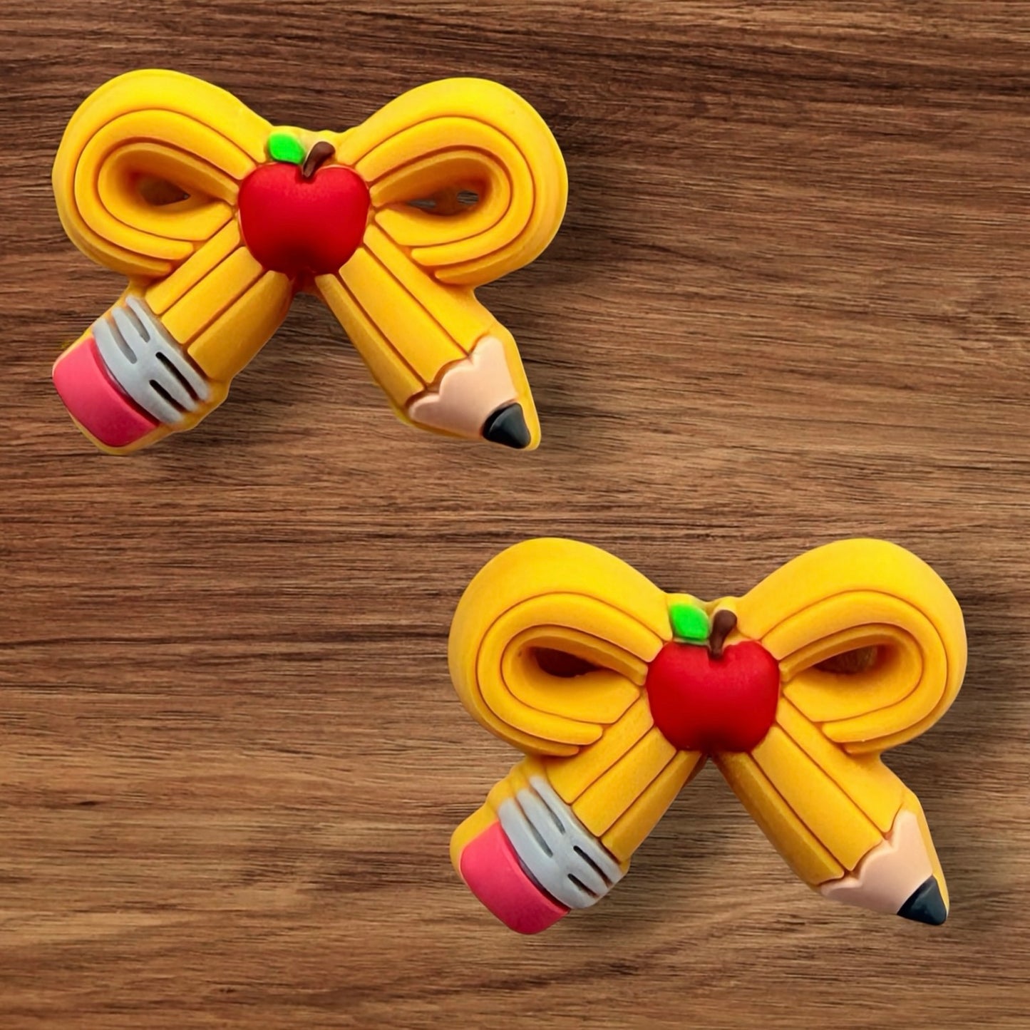Pencil Bow Focal