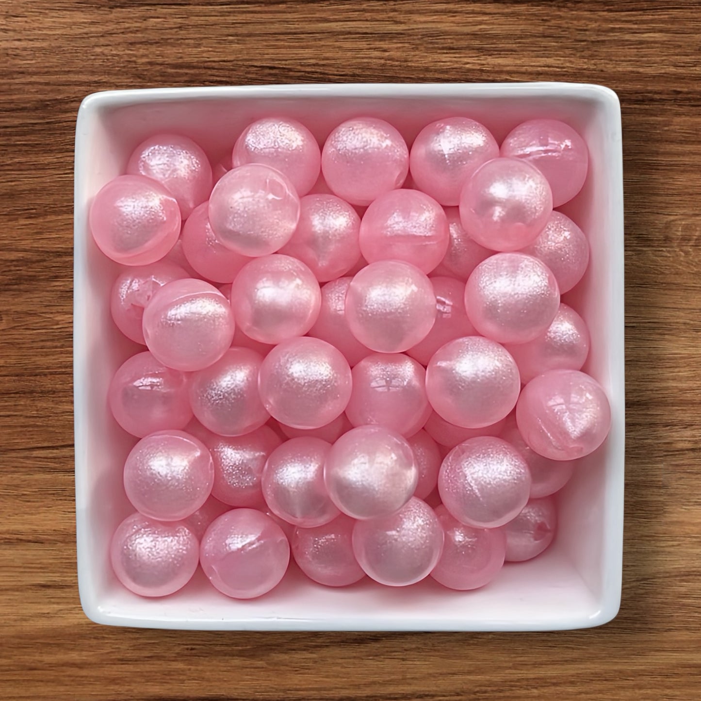 16mm Pearl essence Acrylic Bead