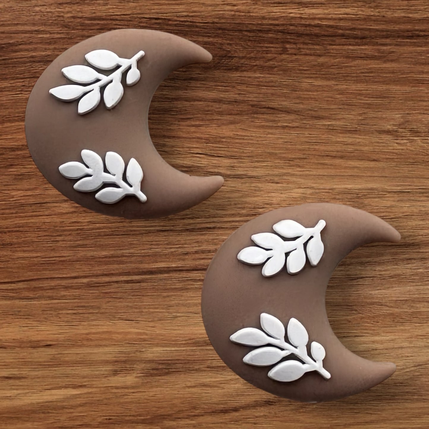 Floral Crescent Shape Focal