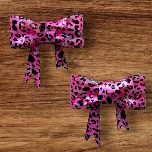 Shiny Pink Ombré Leopard Bow Focal/Straw Topper