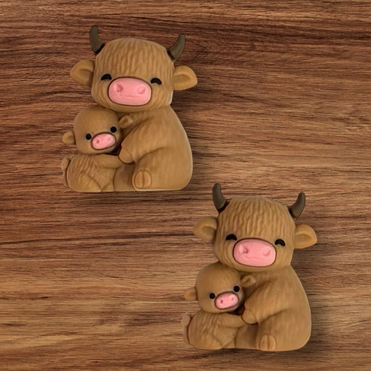 3-D Mama & Baby Cow Focal