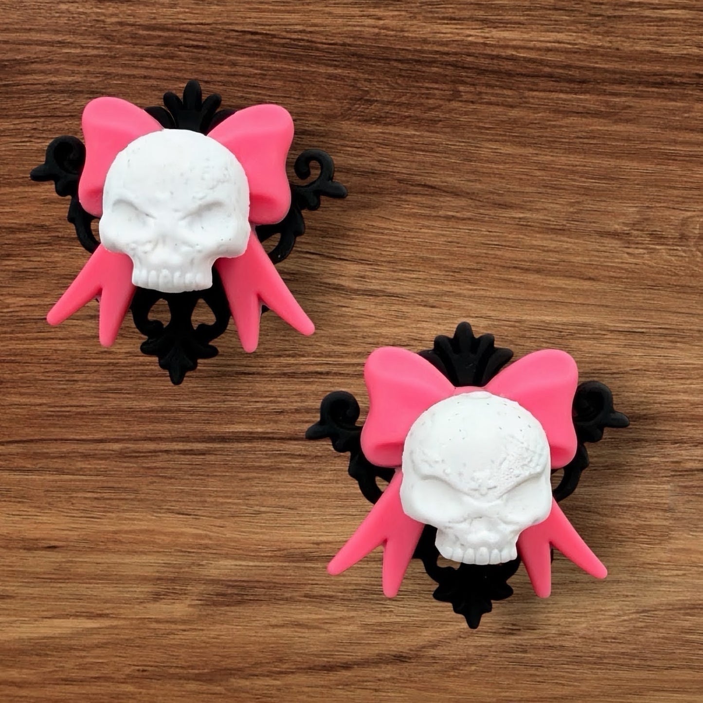 3-D Glitter Skull Focal