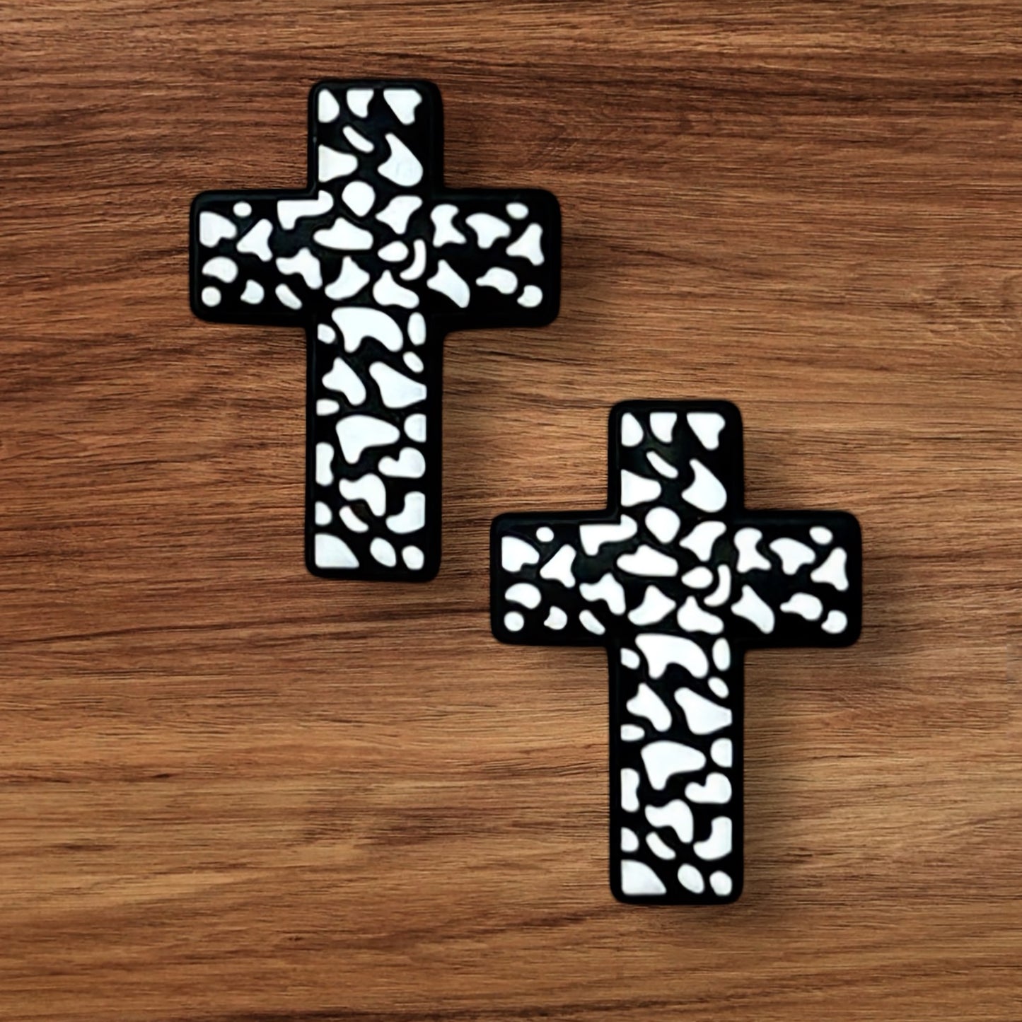 Black & White Stamped Cross Focal